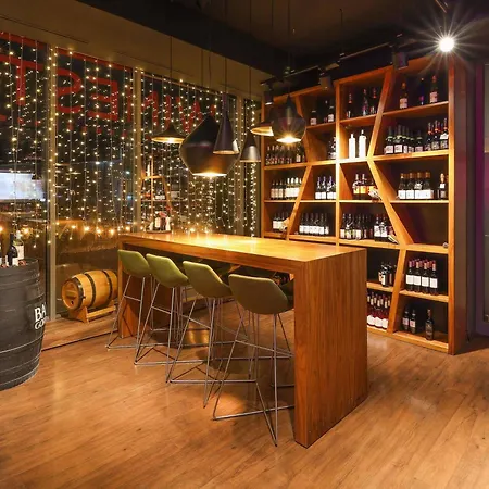 波兹南中心美居酒店 酒店 4*