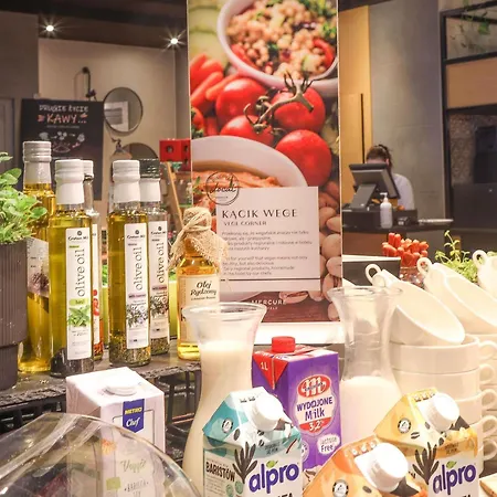 酒店 波兹南中心美居酒店 4*