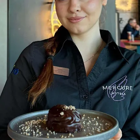 Mercure Centrum بوزنان