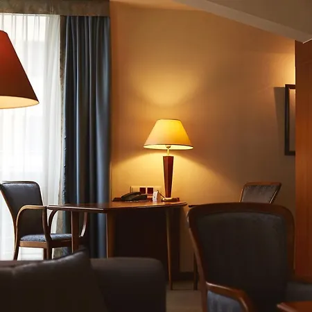 Mercure Centrum Hotel 4*