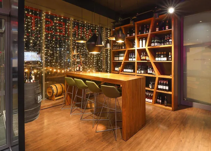 波兹南中心美居酒店 酒店 4*