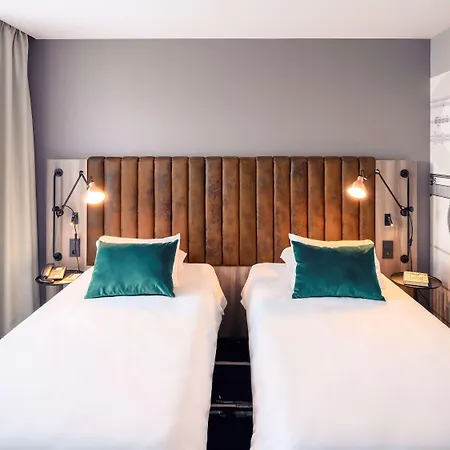 Mercure Centrum מלון