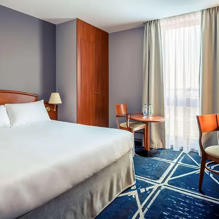 מלון Mercure Centrum 4*