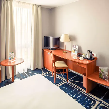 מלון Mercure Centrum 4*