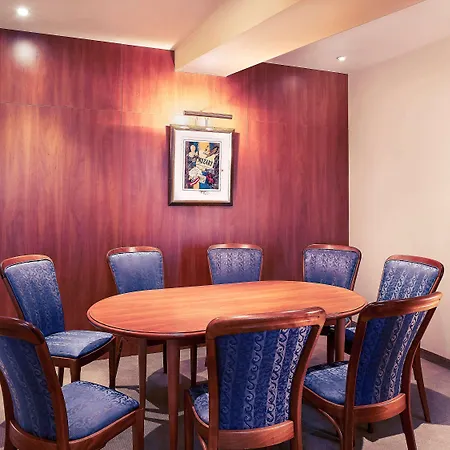 מלון Mercure Centrum 4*
