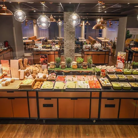 波兹南中心美居酒店 酒店 4*