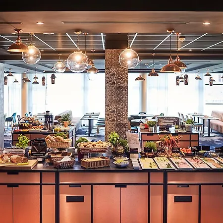 מלון Mercure Centrum 4*