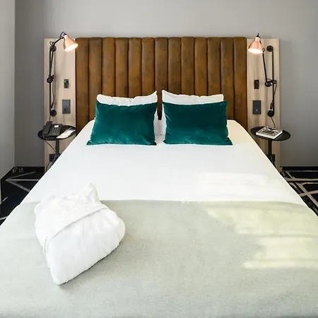 מלון Mercure Centrum 4*