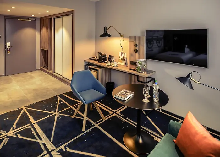 Mercure Centrum מלון 4*