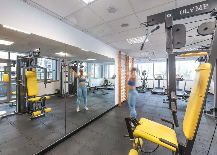 מלון Mercure Centrum 4*